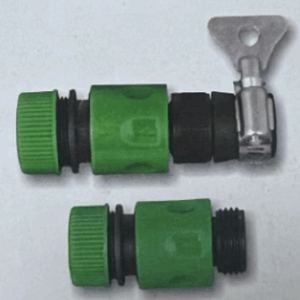 Connecteur de conduite d'eau